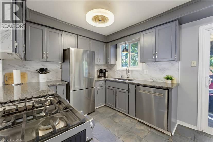 74 STIRLING MACGREGOR Drive — photo 7 of 40