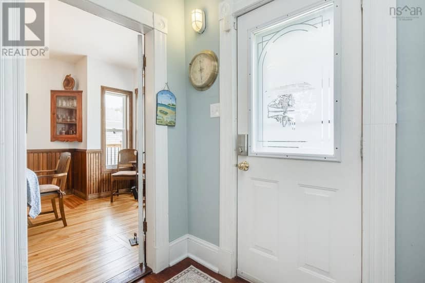 116 Pleasant Street — photo 33 of 40