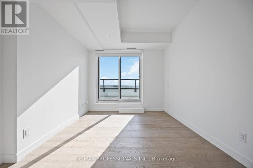 1203 - 1050 Eastern Avenue — photo 23 of 35
