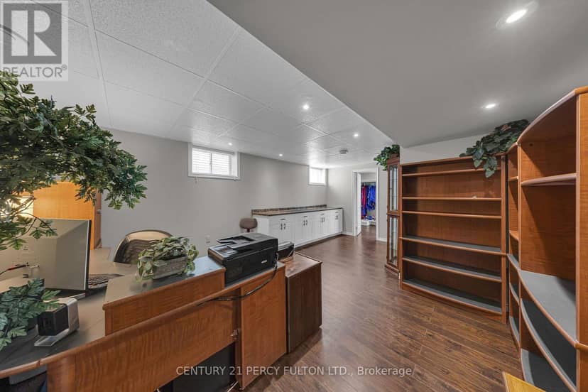 7 Eastbank Road — photo 32 of 40