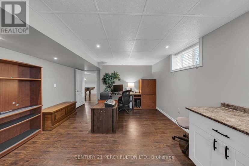7 Eastbank Road — photo 35 of 40
