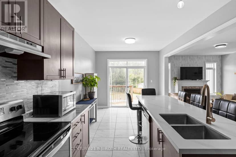 211 Roy Drive — photo 10 of 35