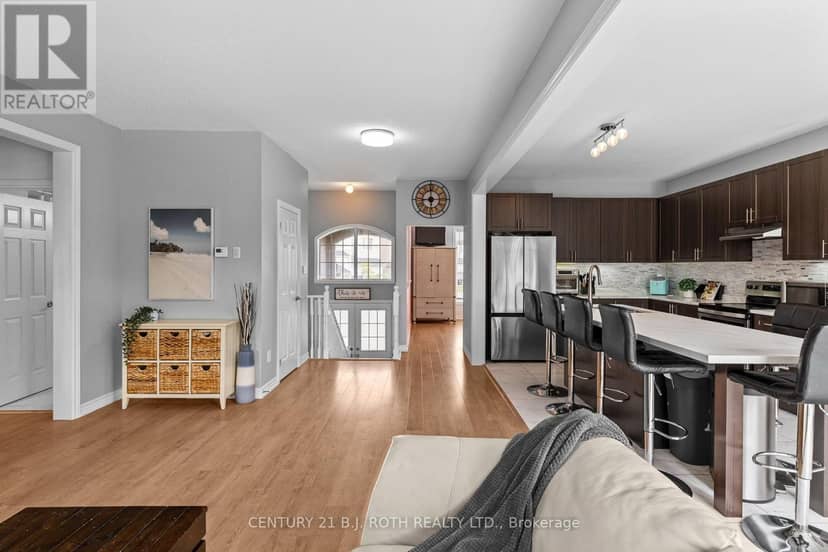 211 Roy Drive — photo 5 of 35