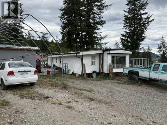 1615 South Lakeside Drive, Williams Lake, photo 2