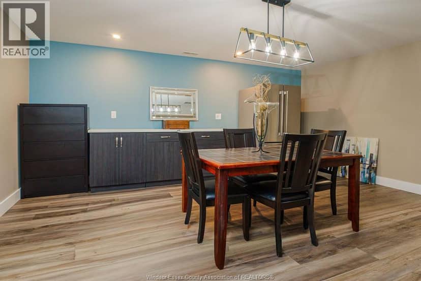 6087 Laurentide — photo 25 of 37