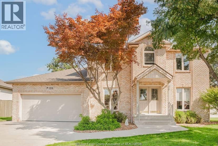 128 Pheasant Run DRIVE — photo 1 of 40