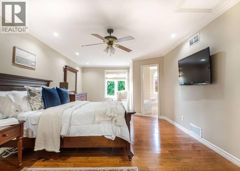 128 Pheasant Run DRIVE — photo 18 of 40