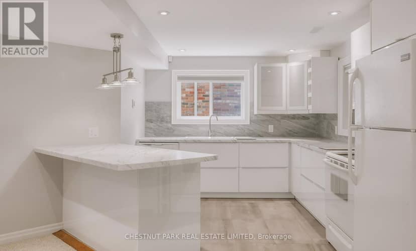 8 Cyril Richardson Court — photo 37 of 40