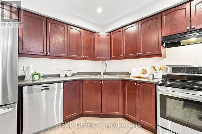 70 Thornlodge Drive — photo 13 of 40