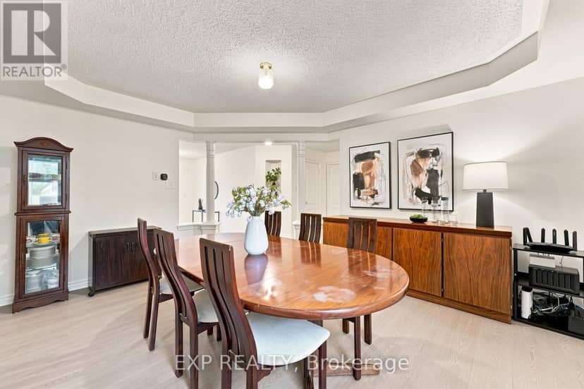 70 Thornlodge Drive, Georgina, photo 6