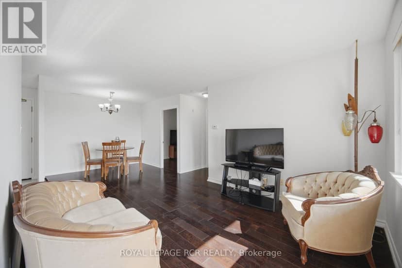 304 - 10 Dayspring Circle — photo 10 of 32