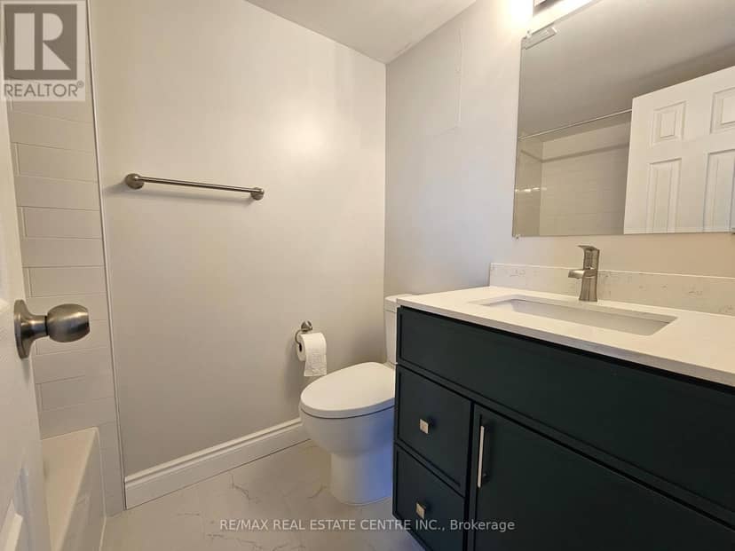508 - 260 Sheldon Avenue N — photo 11 of 22