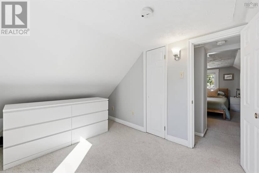 2457 Gladstone Street — photo 29 of 36