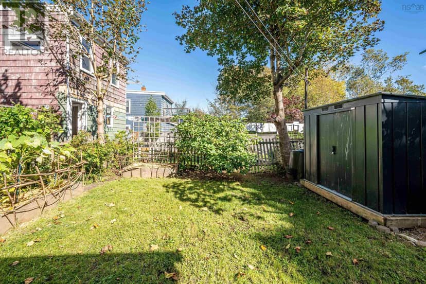 2457 Gladstone Street — photo 36 of 36
