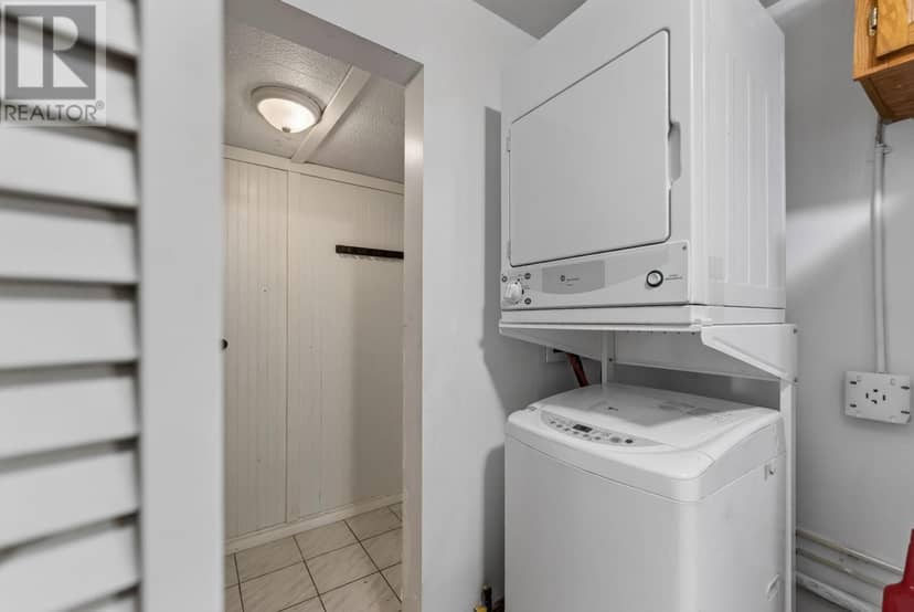 702 Lennox AVE — photo 21 of 24