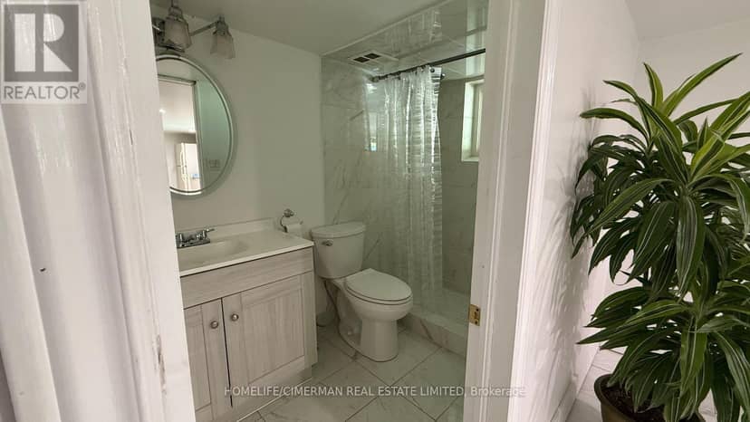 678 Trinity Street — photo 11 of 14