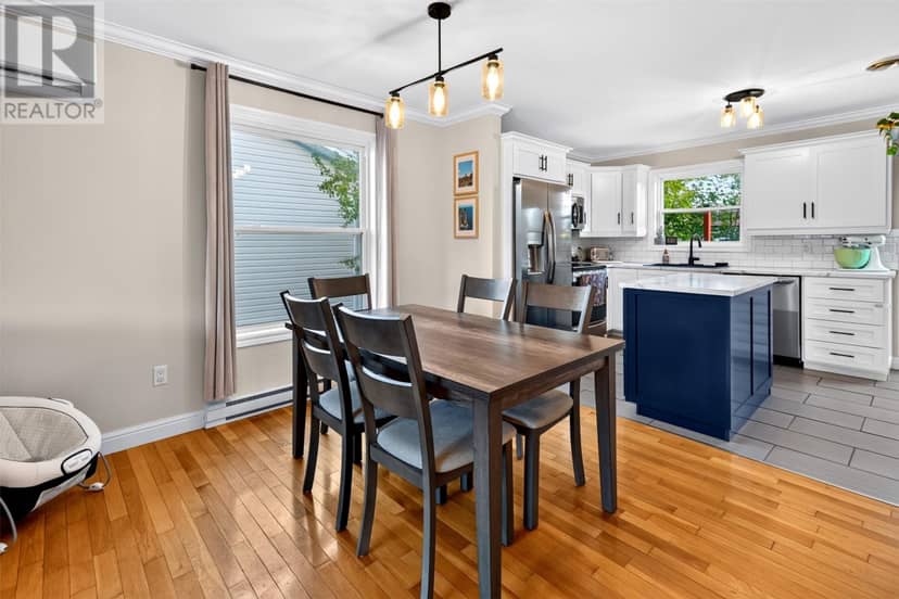 74 O'Flaherty Crescent — photo 15 of 33