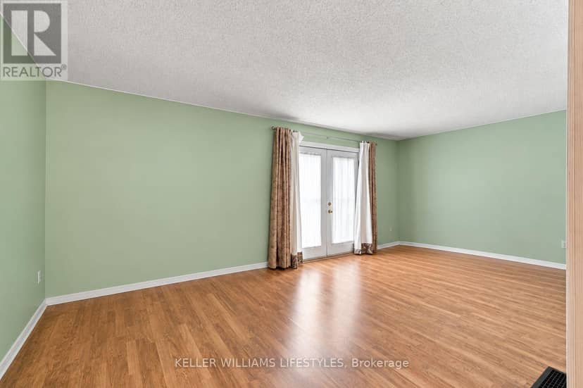 59 - 511 Admiral Drive — photo 11 of 33