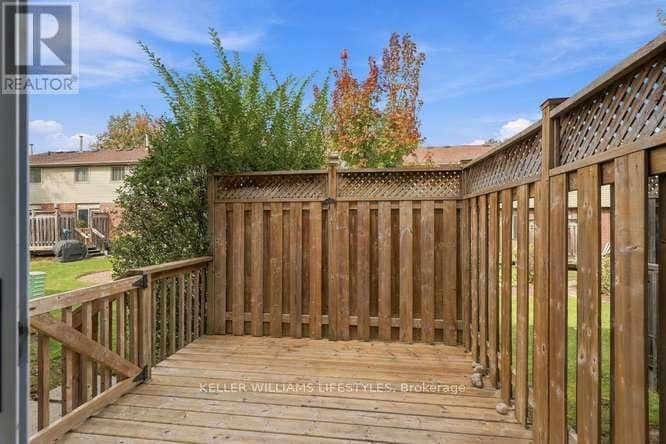 59 - 511 Admiral Drive — photo 28 of 33