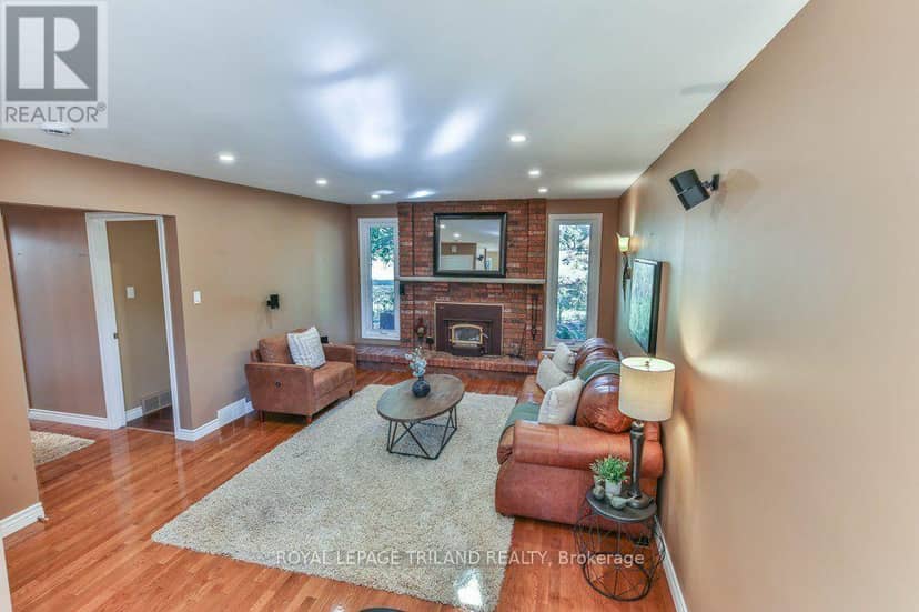 1221 Glenora Drive — photo 21 of 40