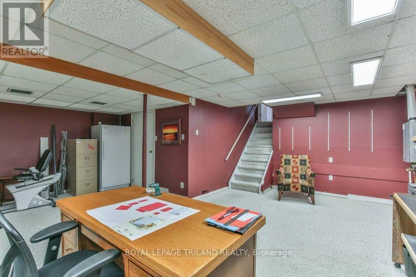 1221 Glenora Drive — photo 39 of 40