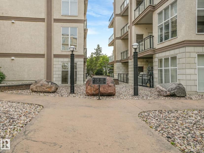 #150 4827 104A ST NW, Edmonton, photo 3