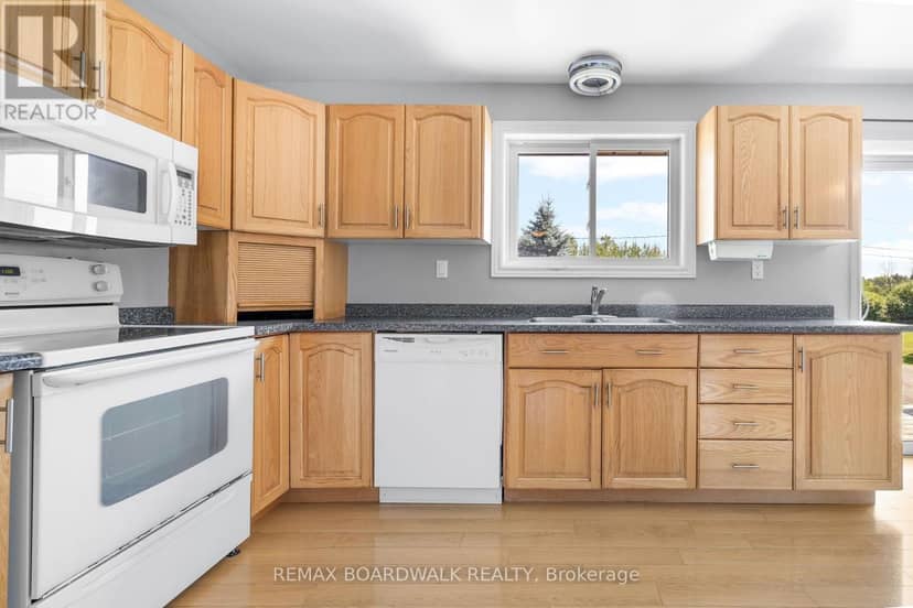 189 Arnold Drive — photo 11 of 27