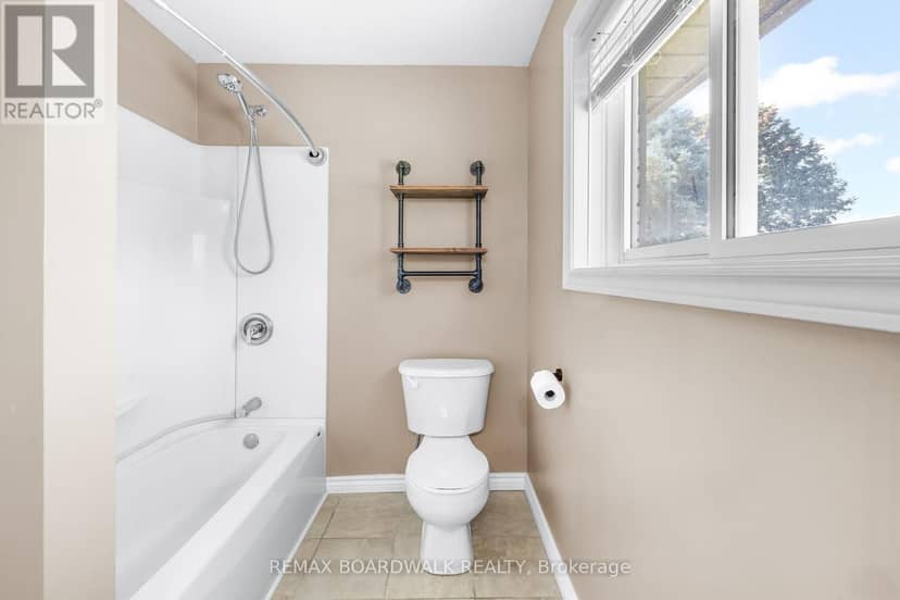 189 Arnold Drive — photo 17 of 27