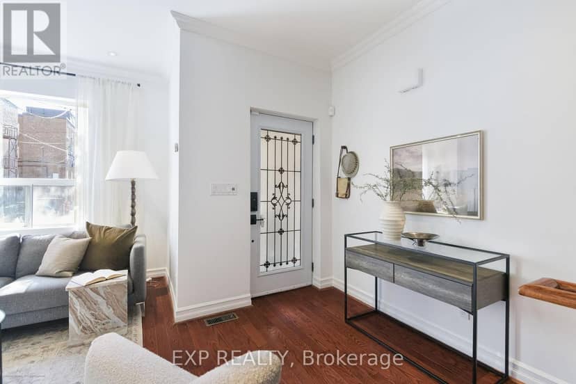 6 Louise Avenue, Toronto, photo 3