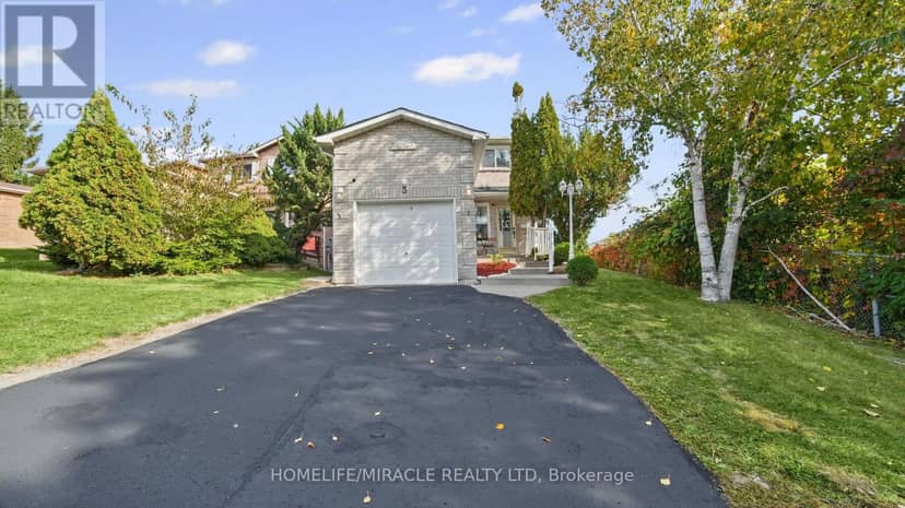 3 Trawley Crescent — photo 1 of 40