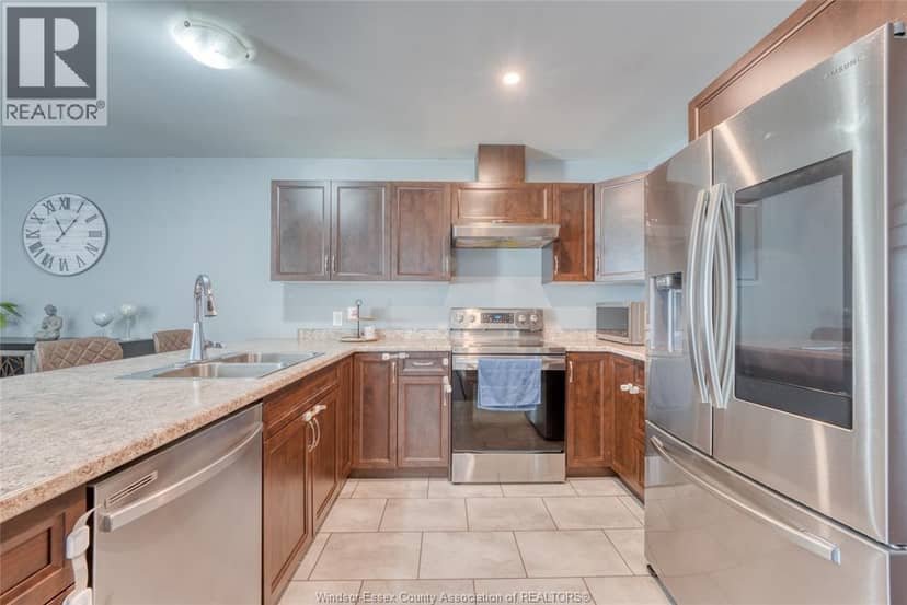 3141 Viola Crescent — photo 21 of 40