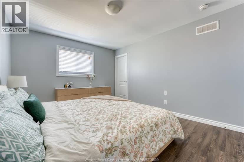 3141 Viola Crescent — photo 26 of 40
