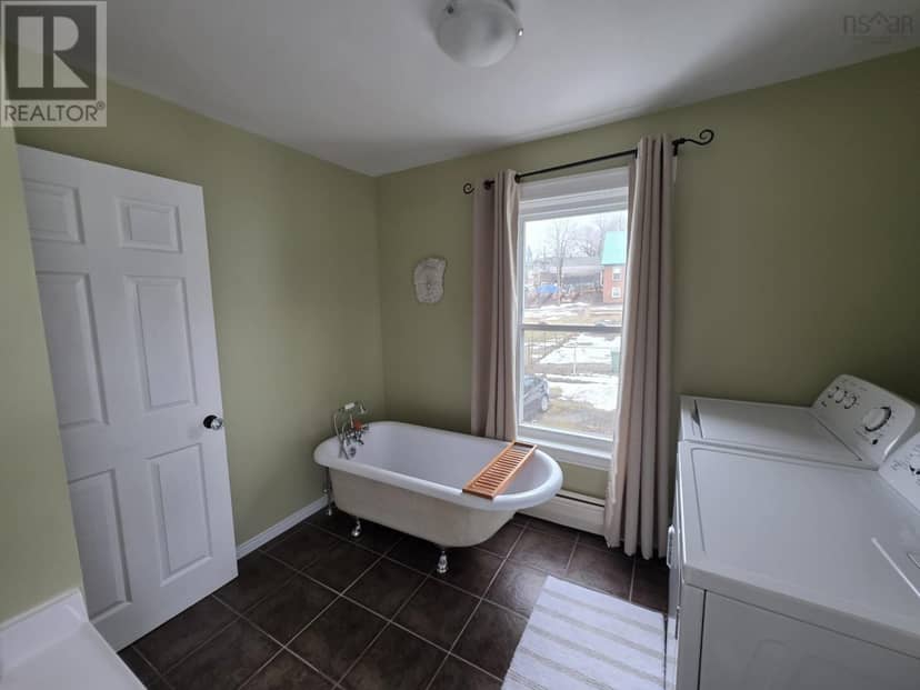 Lot 10 88 St. Andrews Street — photo 26 of 40