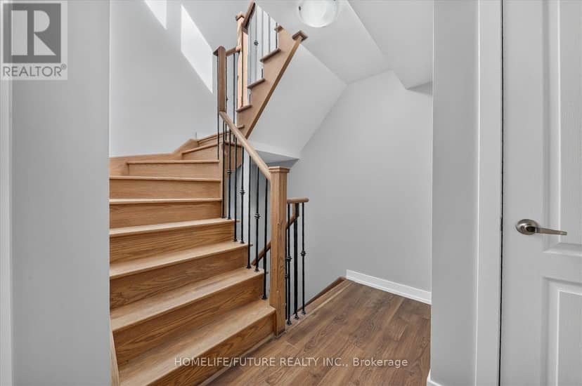 908 - 2 Blanche Lane — photo 16 of 32