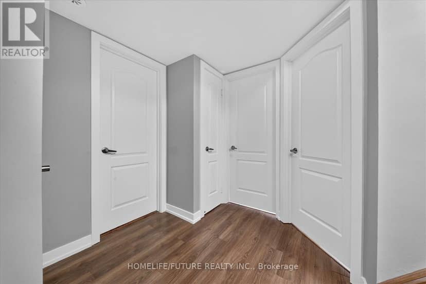 908 - 2 Blanche Lane — photo 17 of 32
