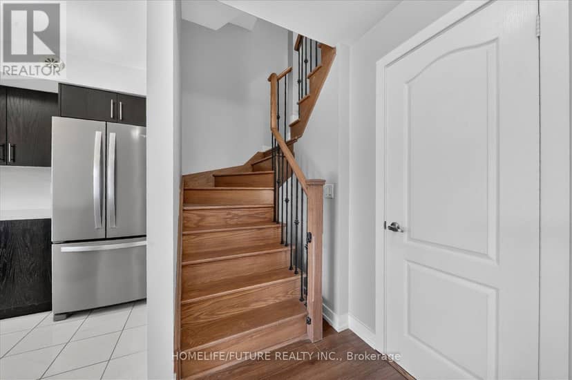 908 - 2 Blanche Lane — photo 15 of 32