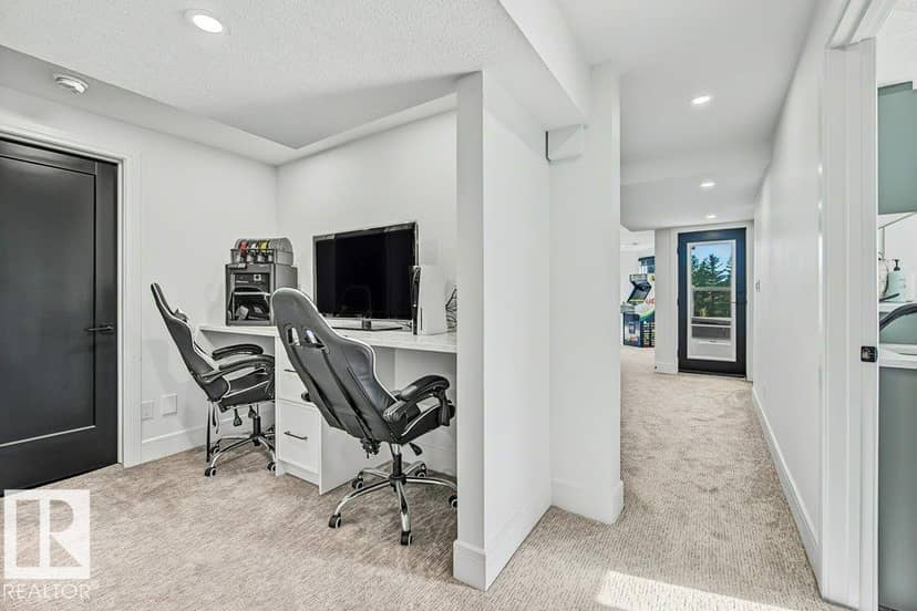 #21 54324 Bellerose Dr — photo 32 of 40