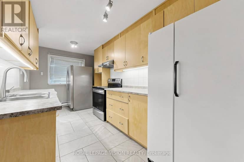 6 Hector Court — photo 12 of 36