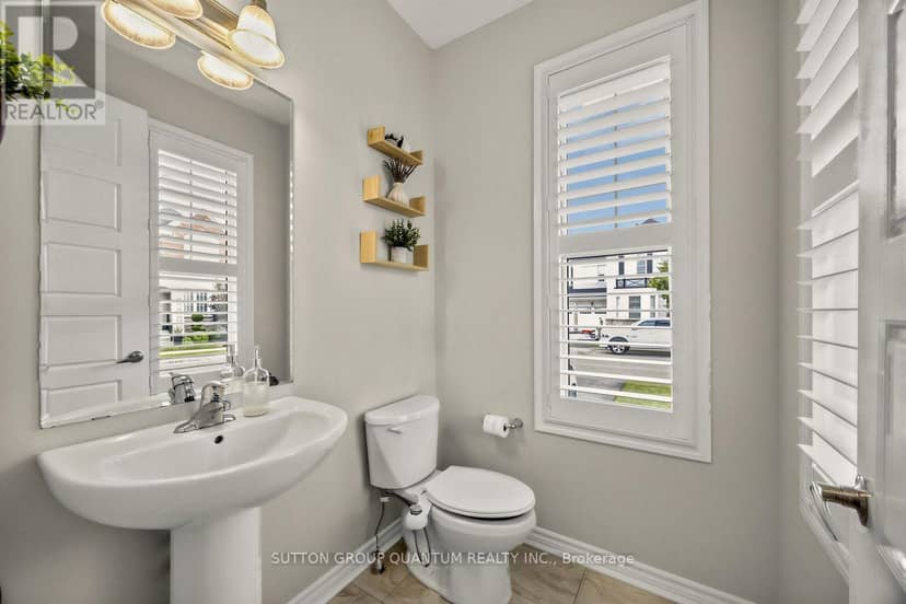 1413 Connaught Terrace — photo 21 of 36