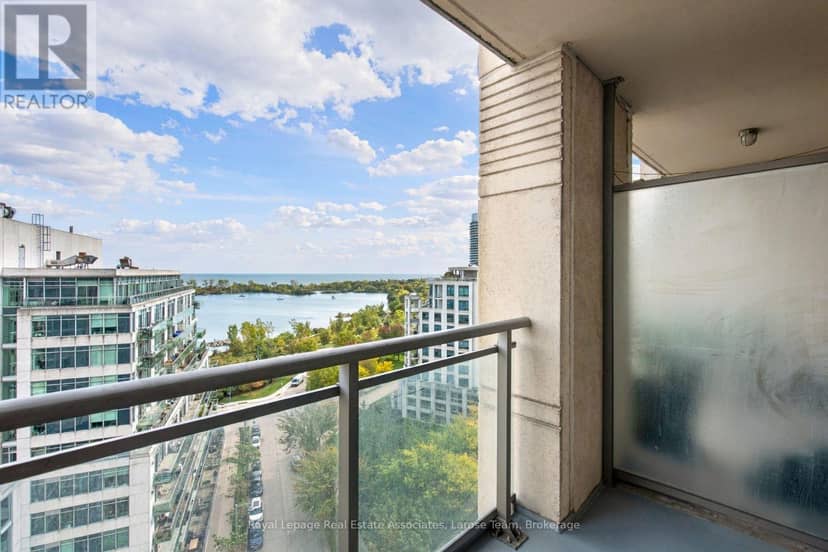 1402 - 3 Marine Parade Drive — photo 24 of 31