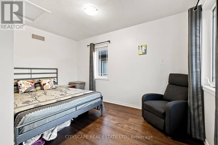 37 - 350 Dundas Street S — photo 19 of 40