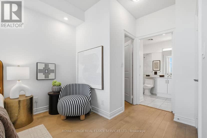 1014 - 10 Bloorview Place — photo 37 of 40