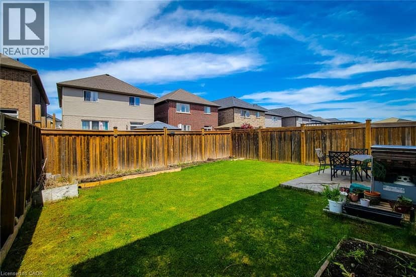 40 FAIRGROUNDS Drive, Binbrook, photo 6
