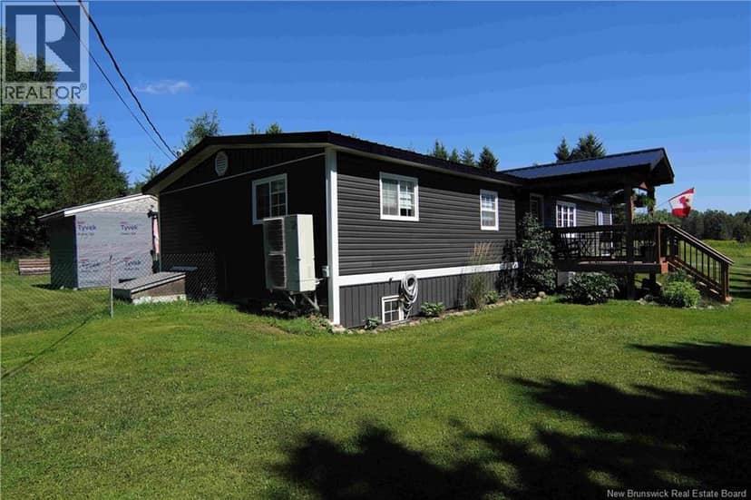 210 Peoples Road — photo 3 of 26