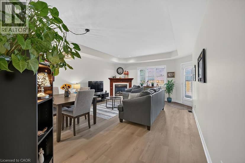 34 SOUTHBROOK Drive Unit# 43 — photo 16 of 40
