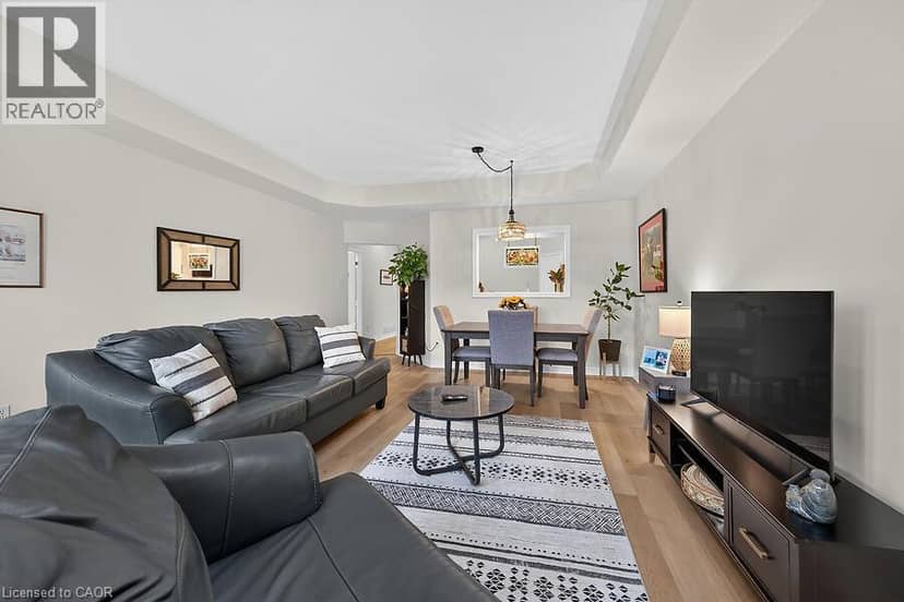 34 SOUTHBROOK Drive Unit# 43 — photo 20 of 40