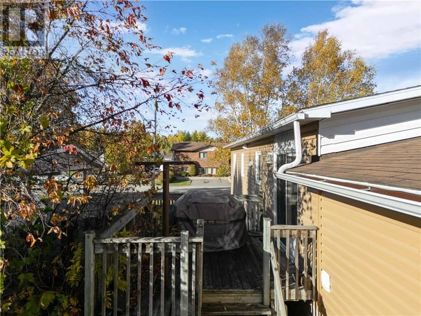 34 Lynne Court — photo 34 of 40