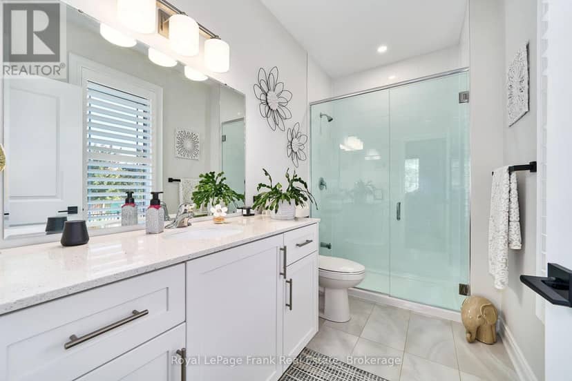11 Drummond Street — photo 28 of 40