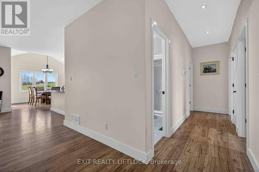 1479 Webster Road — photo 16 of 40