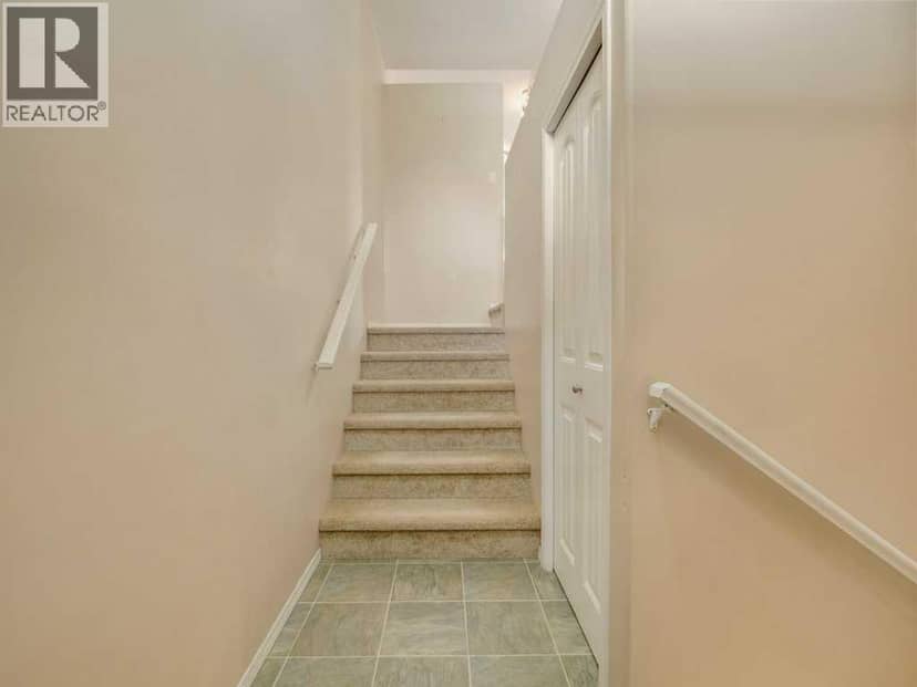 20 Mt Sundance Road W, Lethbridge, photo 3